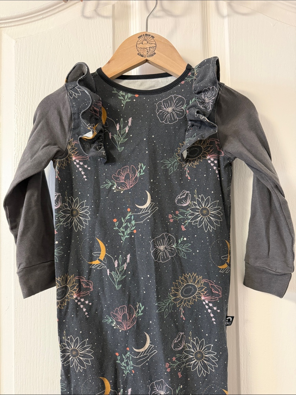RAGS Girls' Dark Gray Floral & Moon Ruffle Long-Sleeve Romper Size 2T